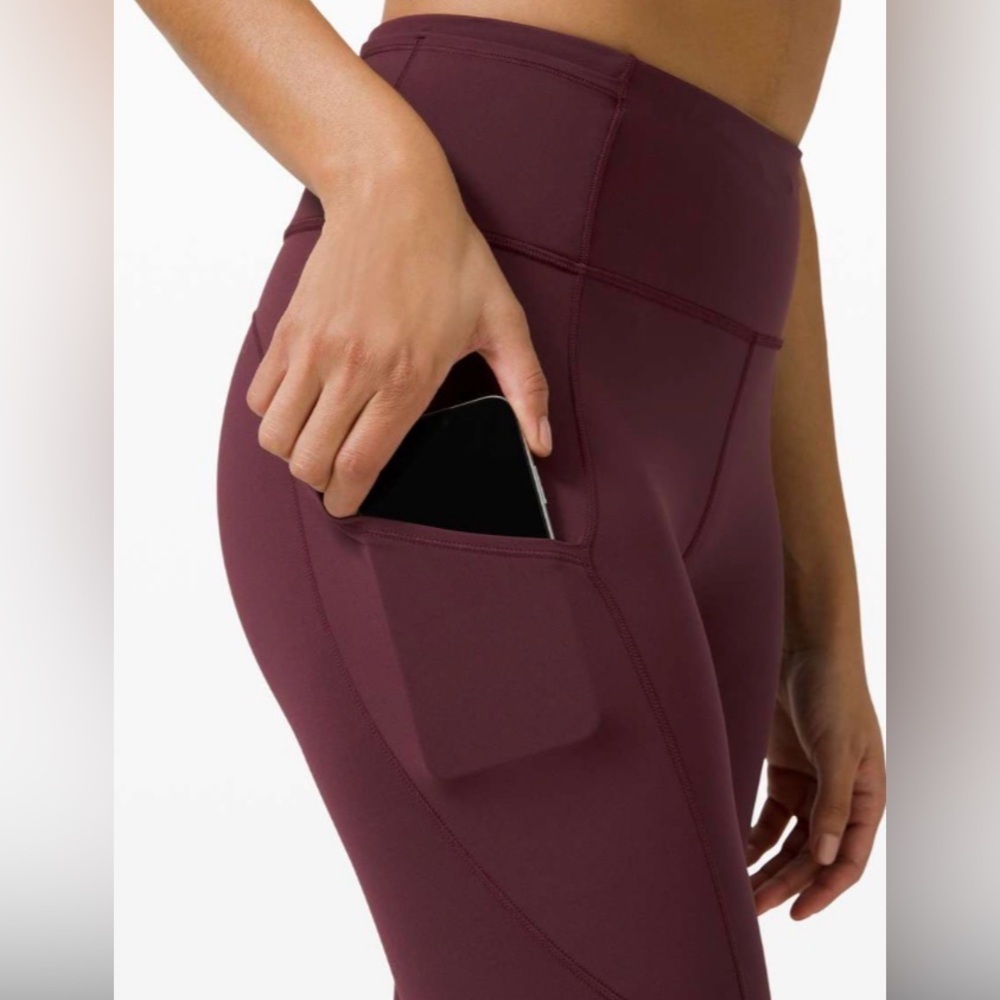 Lululemon Fast & Free High Rise Tight ll- Size 4 - Picture 3 of 9